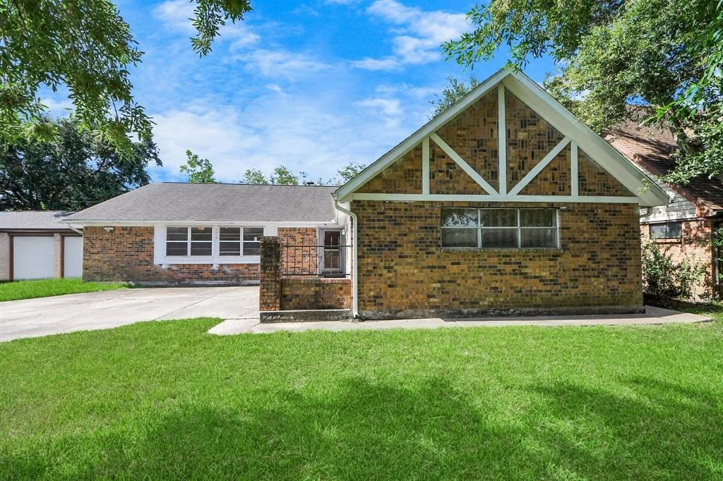 Photo of 4214 Iroquois Drive