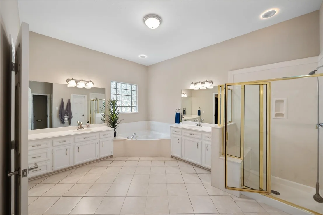 Photo of 2400 Hollowbrook Lane