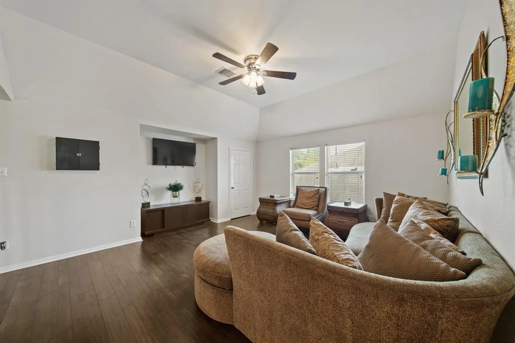 Photo of 2403 Shadow Oaks Drive