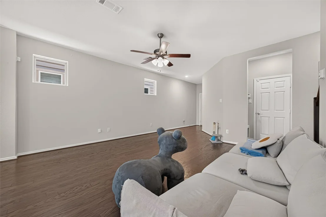 Photo of 8659 Cedardale Park Drive