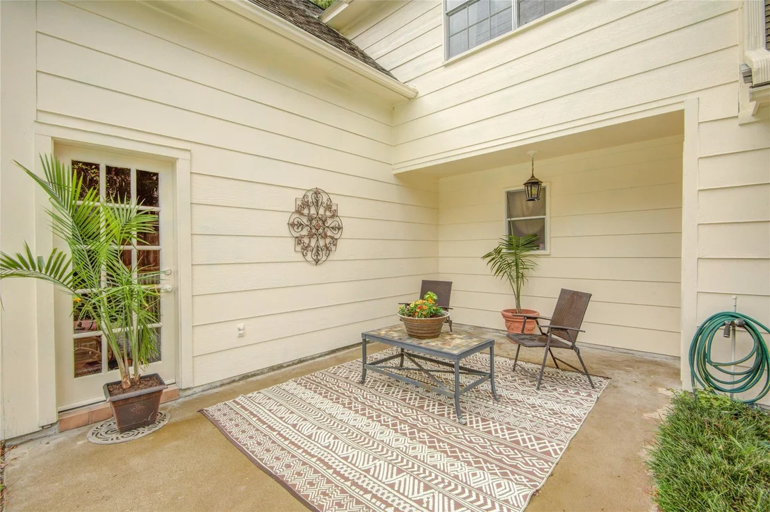 Photo of 15110 Benfer Road