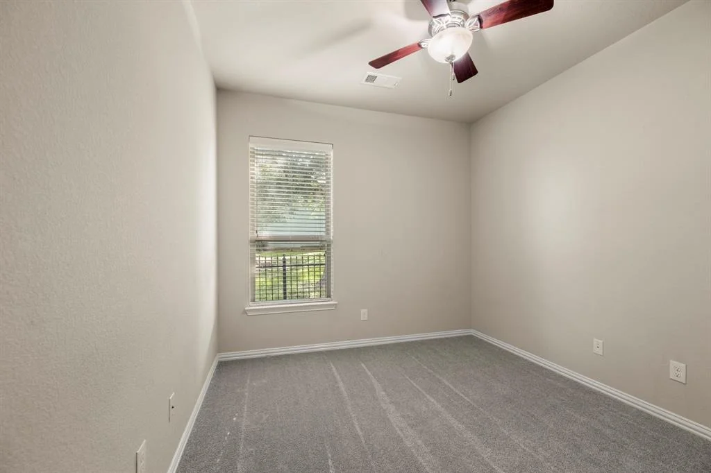 Photo of 1079 Lake View Drive