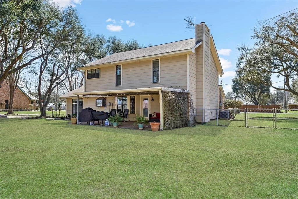 Photo of 12802 Bergeron Drive