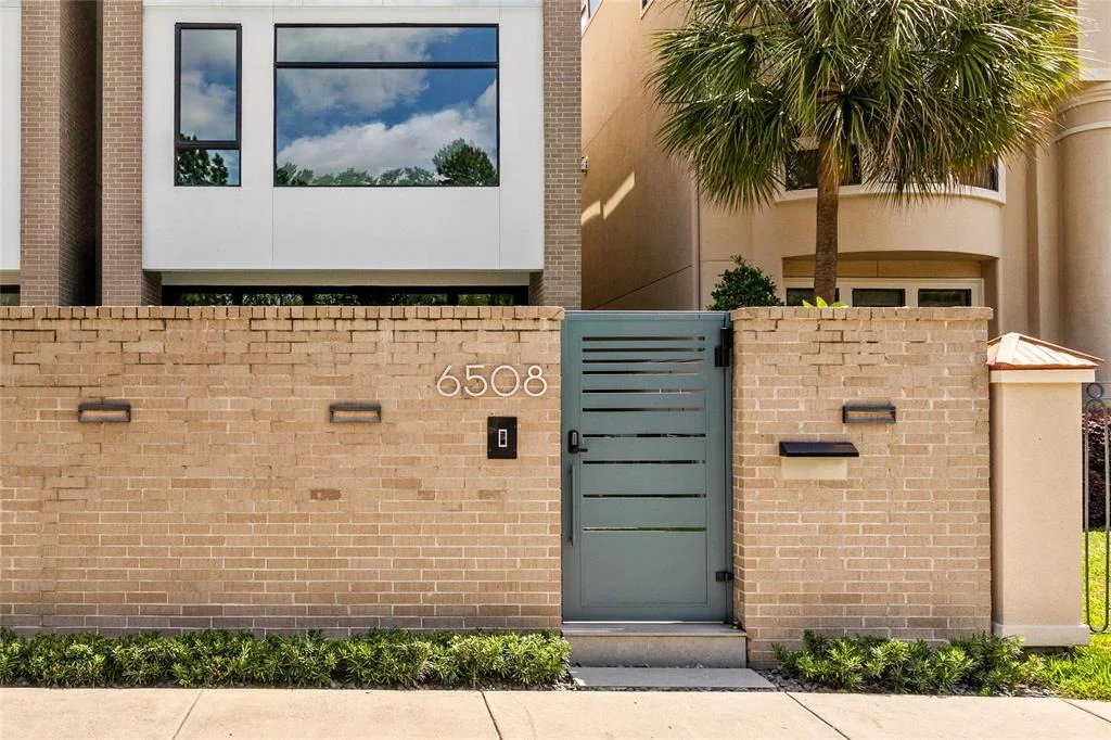 Photo of 6508 Haskell Street