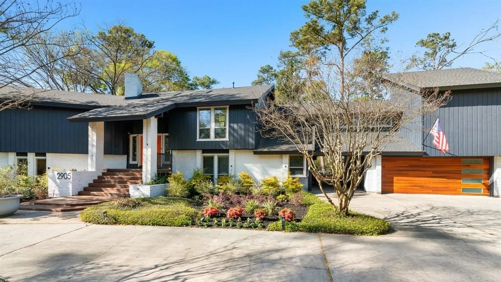Photo of 2905 E Wildwind Circle