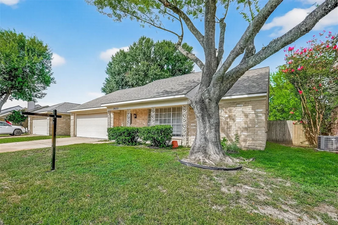 Photo of 9635 Dapple Lane