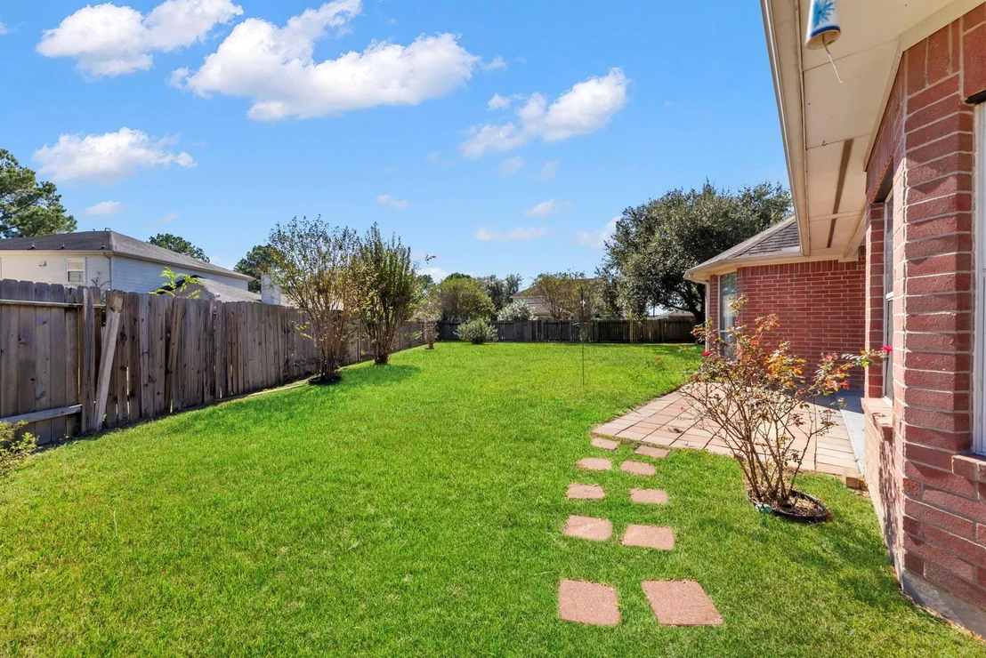 Photo of 19106 Poplar Trails Lane