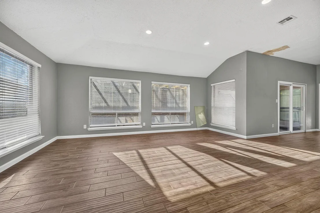 Photo of 16027 Brimfield Drive