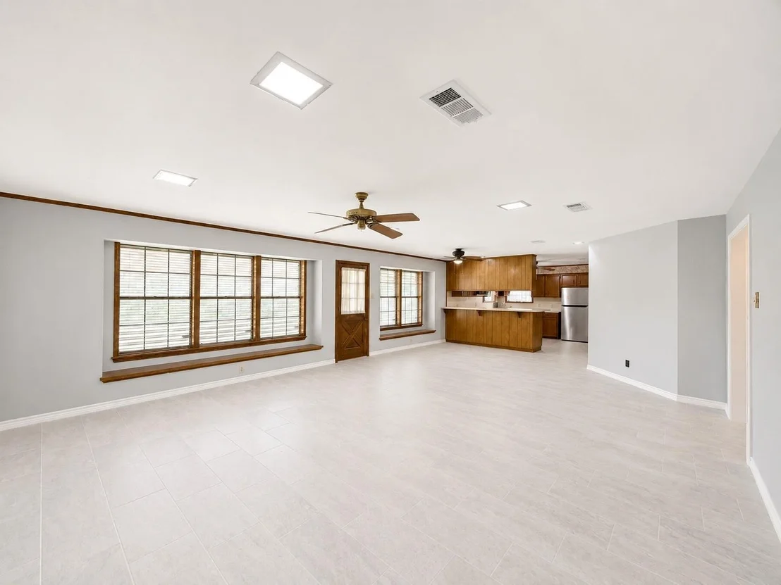 Photo of 708 Shady Lane