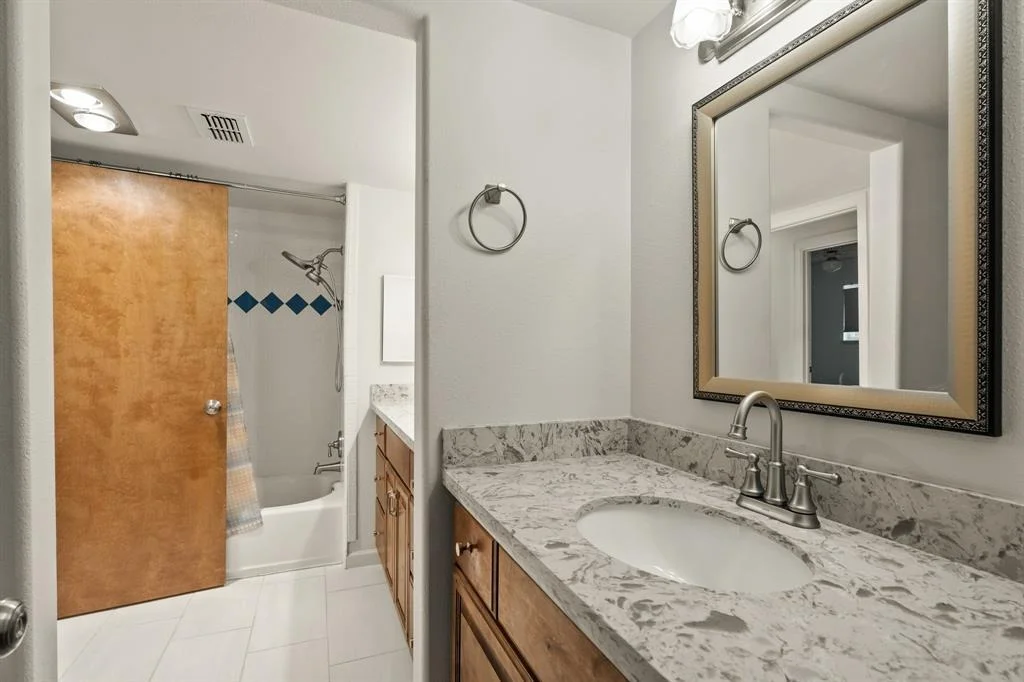 Photo of 706 Quaker Drive