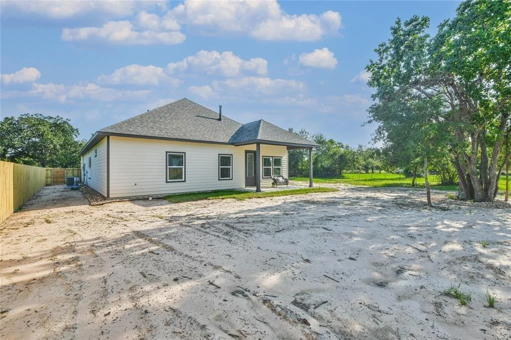 Photo of 620 Lily Street
