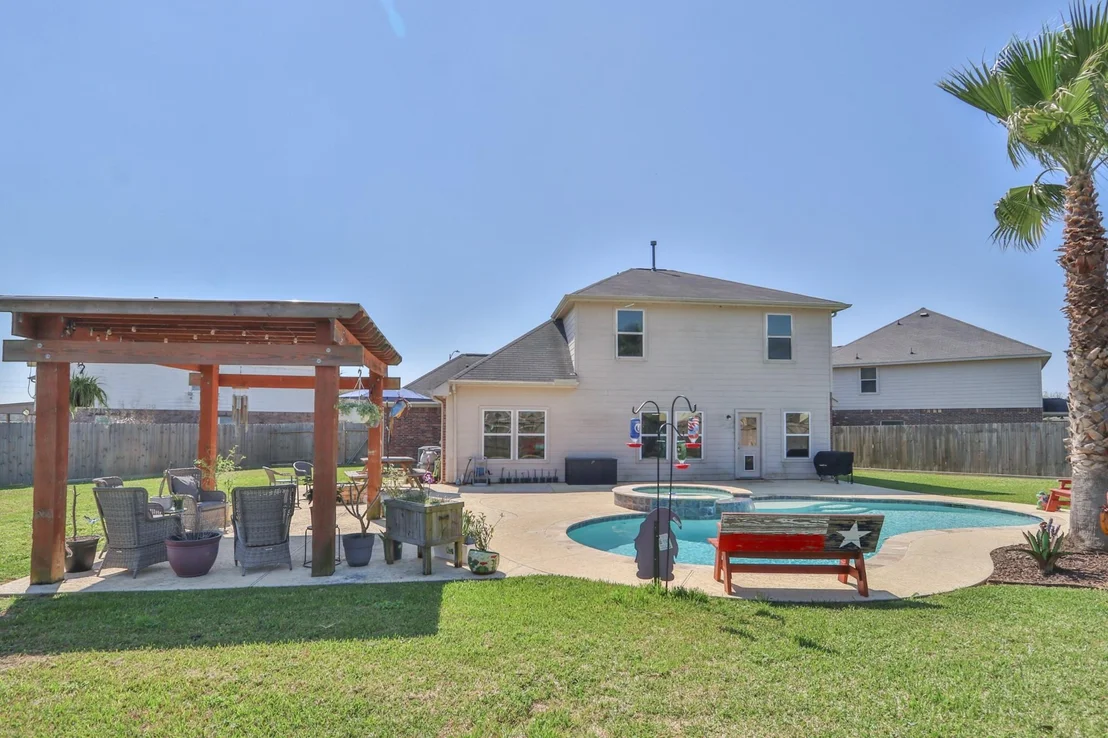 Photo of 802 Brushfield Court