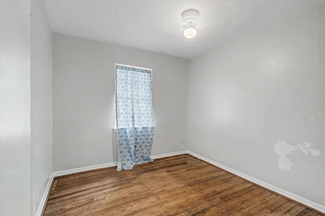 Photo of 1019 Bertrand Street