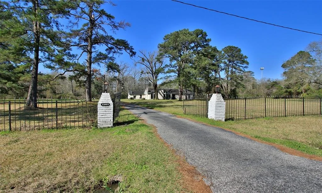 Photo of 23463 Stuebner Airline Road