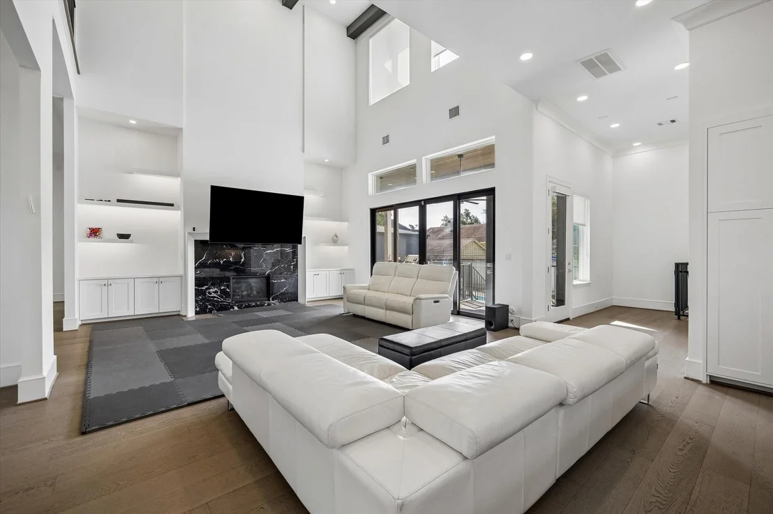 Photo of 4951 Valkeith Drive