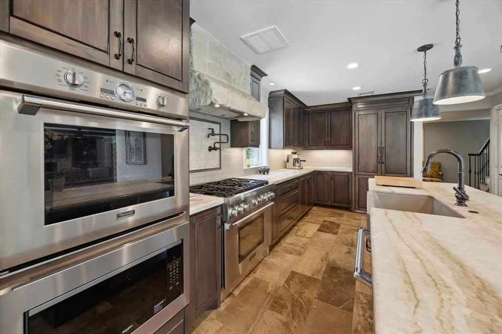 Photo of 14843 Oak Bend Drive