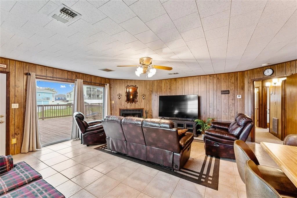 Photo of 410 Palm Drive
