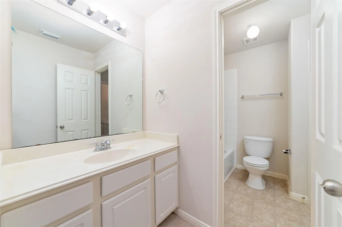 Photo of 8 Terra Bella