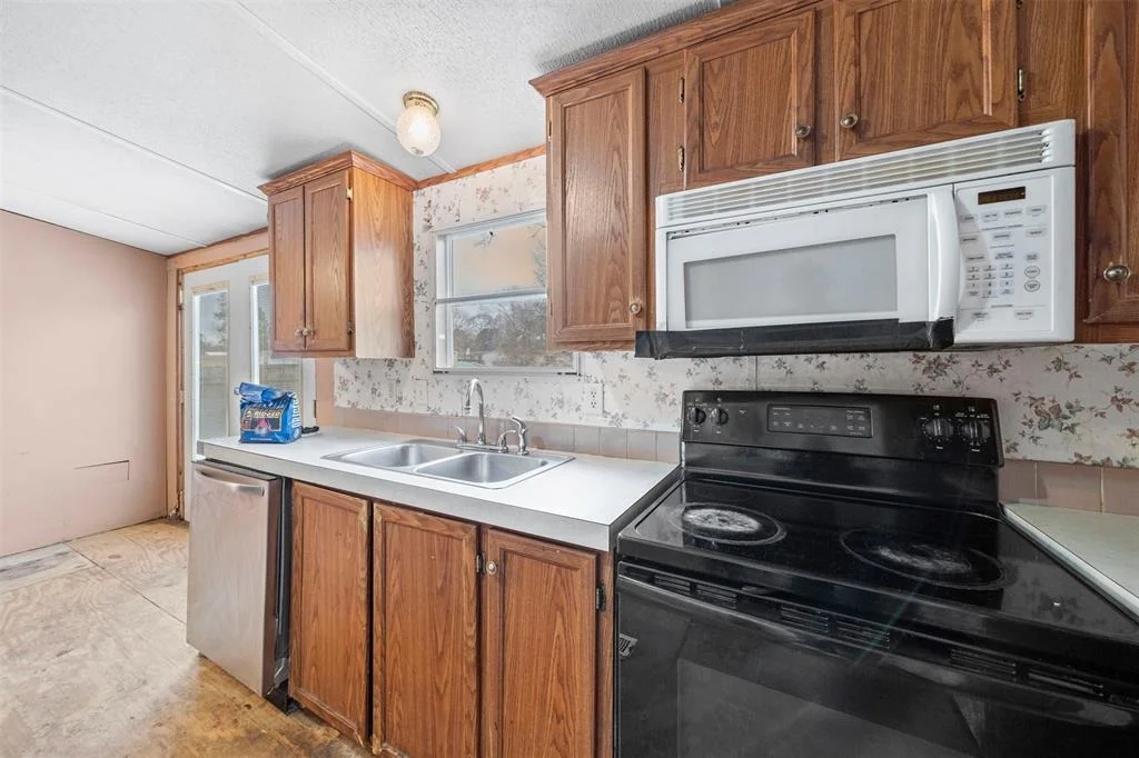 Photo of 16564 E Emerson Circle