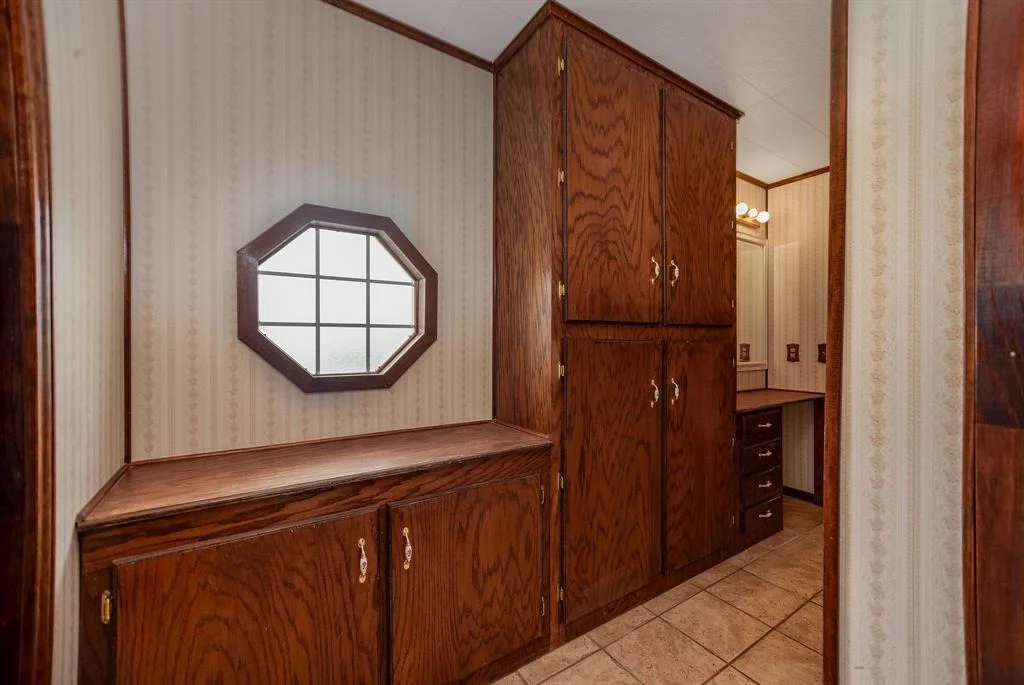Photo of 587 Seakist Road