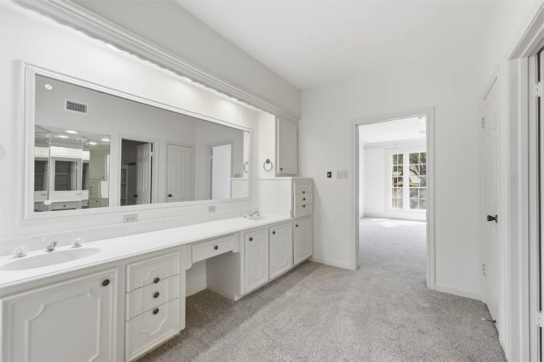 Photo of 16631 Wimbledon Forest Drive