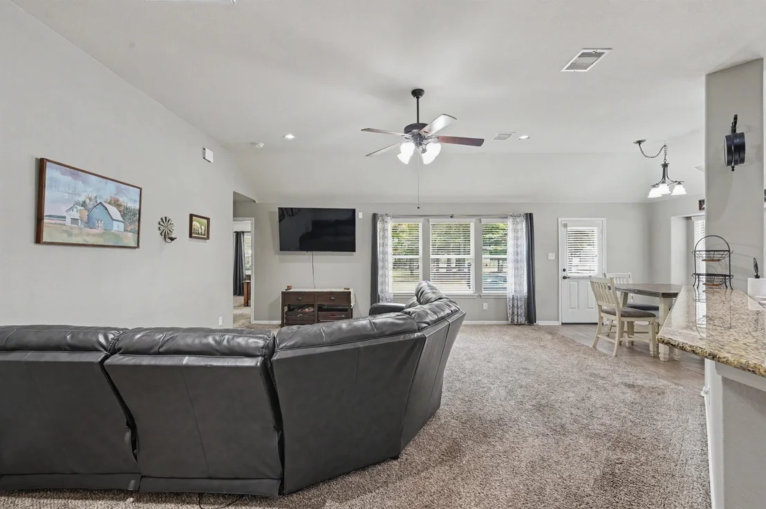 Photo of 9175 Wapiti Trail