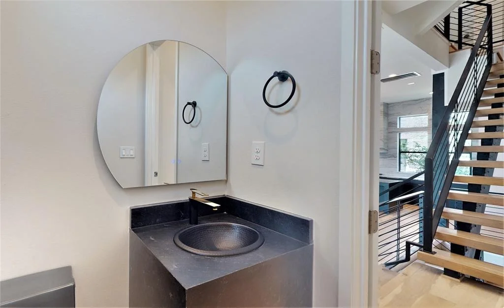 Photo of 519 Memorial Heights Drive