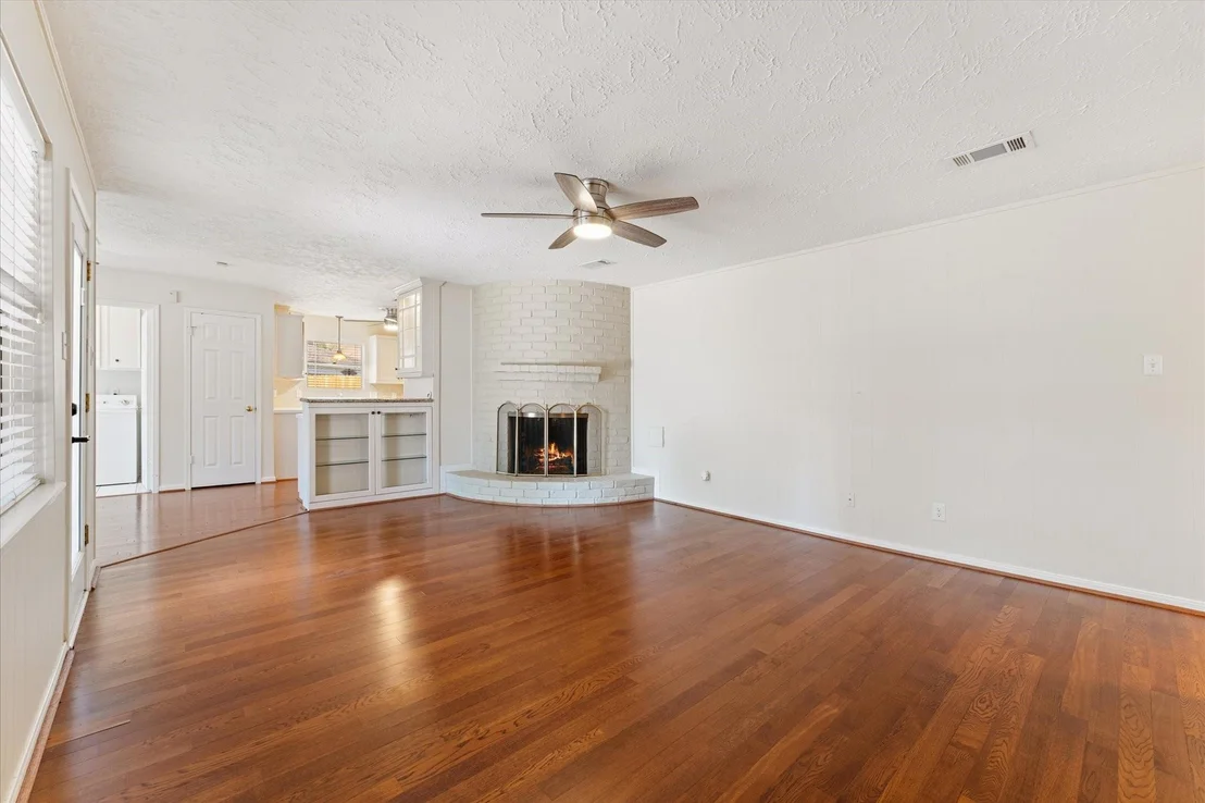 Photo of 4711 Carbrook Court
