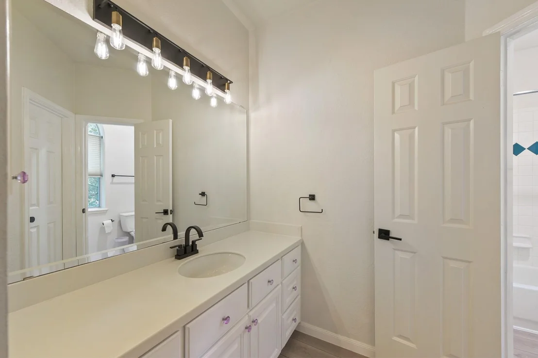 Photo of 2610 W Bainbridge Circle