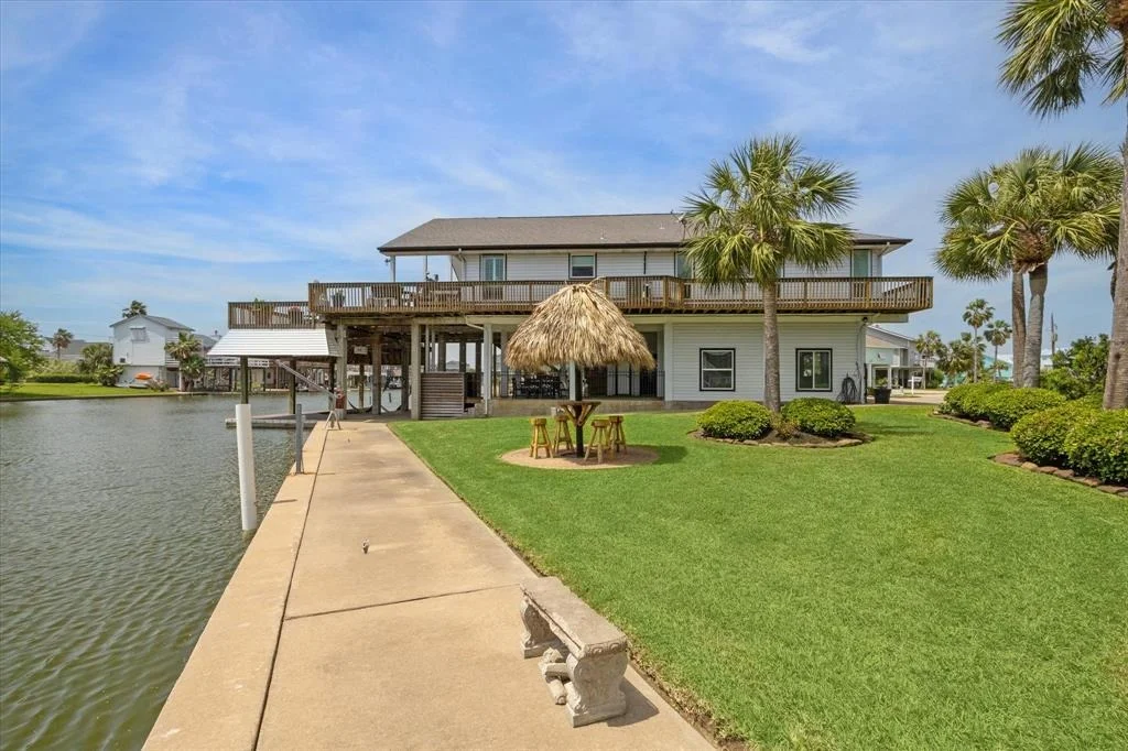 Photo of 1415 Mango Drive