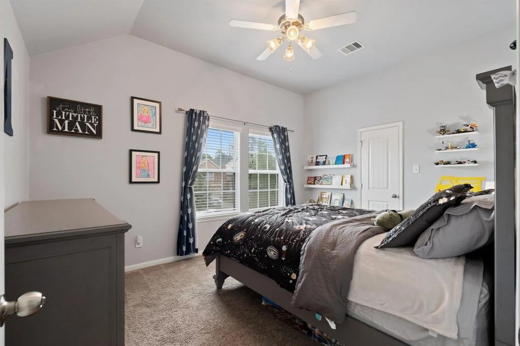 Photo of 1729 Park Oak Drive