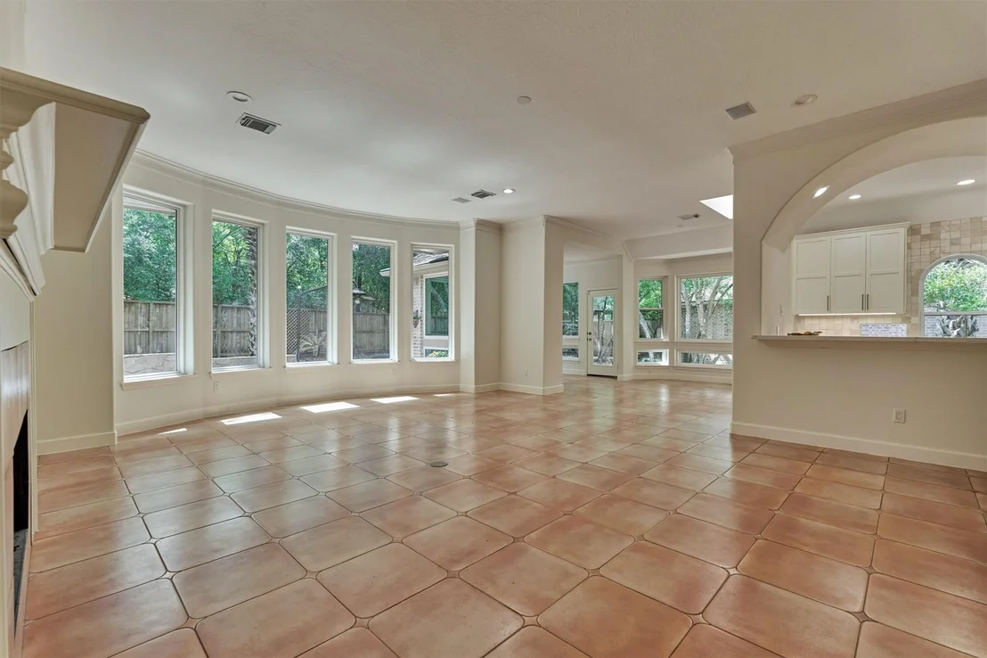 Photo of 66 S Castlegreen Circle
