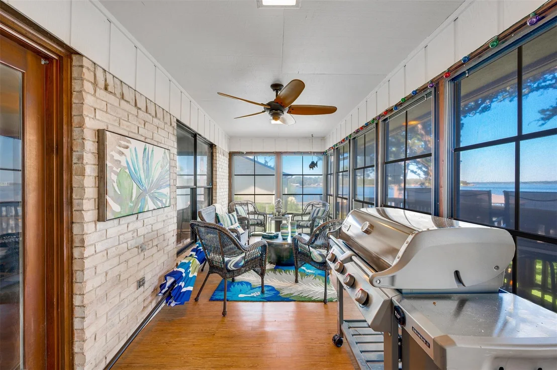 Photo of 536 Wildewood Drive