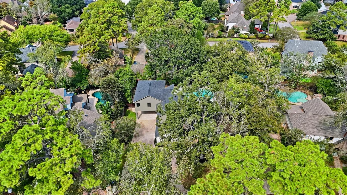 Photo of 4907 Pine Garden Drive E