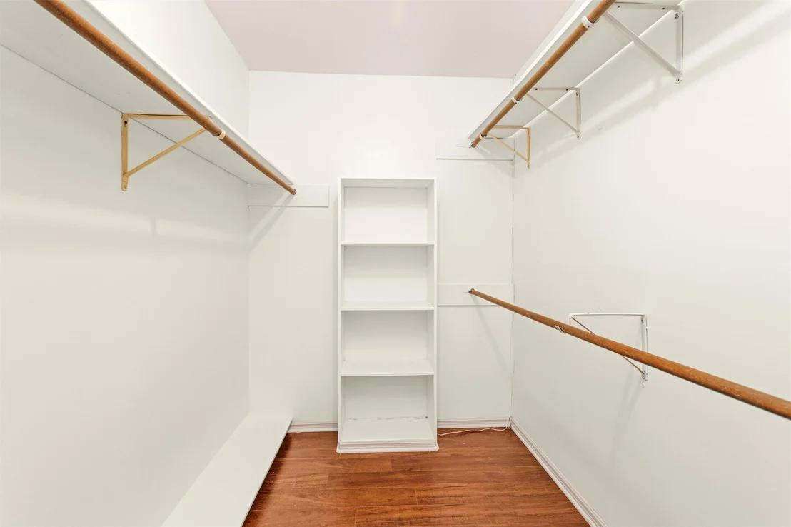 Photo of 8231 Glencliffe Lane