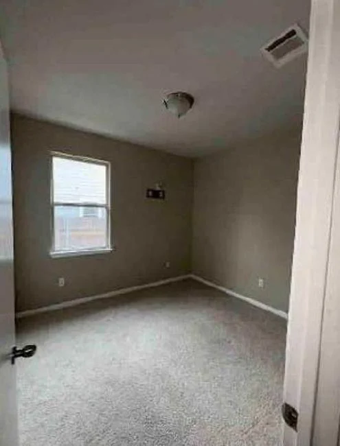 Photo of 374 Triumph Road