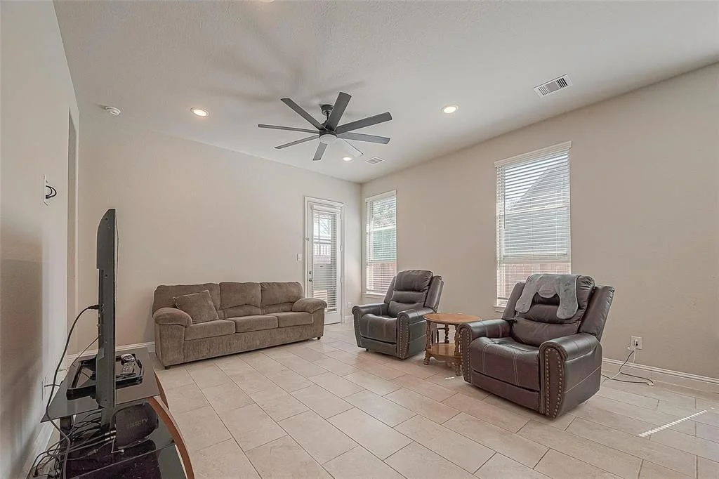 Photo of 17710 White Lightning Way