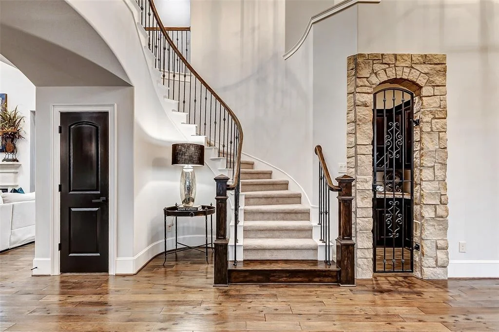 Photo of 30811 Shady Oak Drive