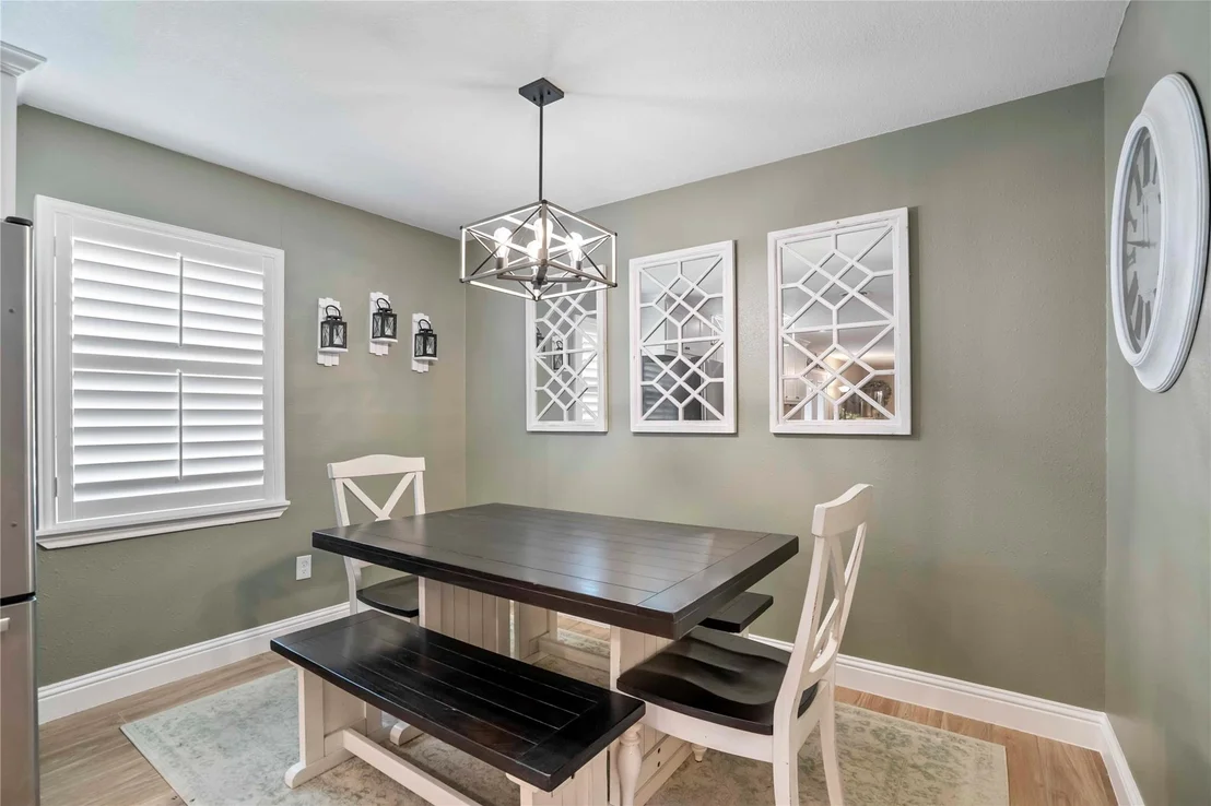 Photo of 13202 Vernon Road