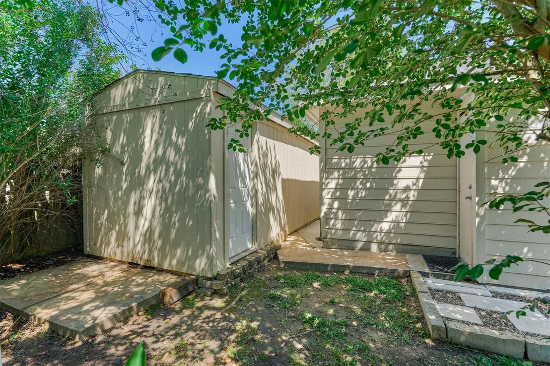 Photo of 7411 Nicholforest Lane