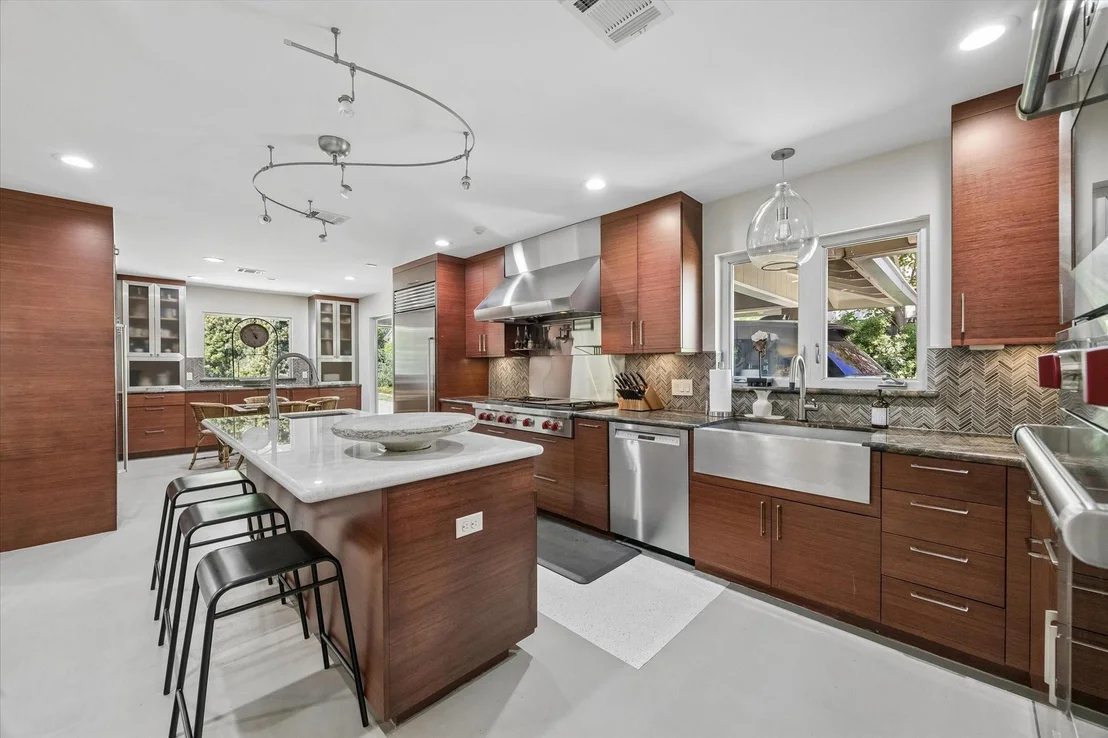 Photo of 623 Pinehaven Drive