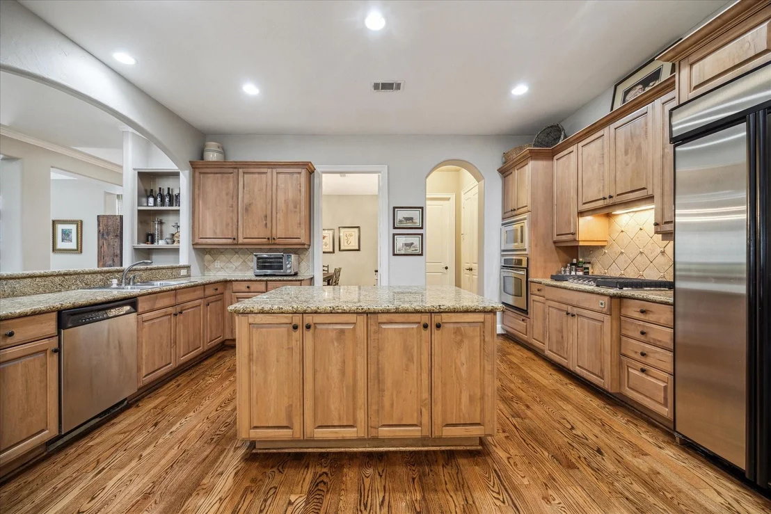 Photo of 2727 Stuart Manor