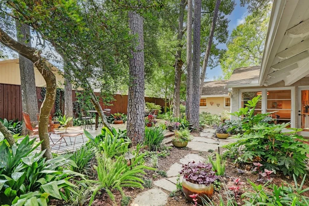 Photo of 10303 Briar Drive
