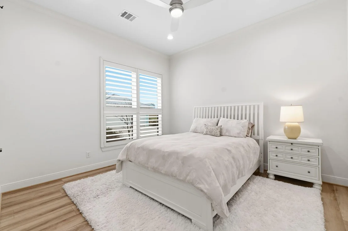 Photo of 255 Peninsula Drive