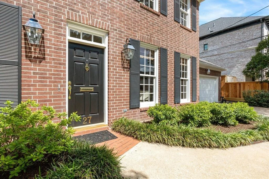 Photo of 27 Hackberry Lane