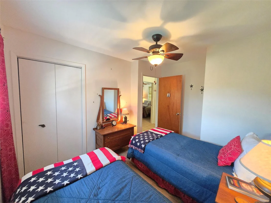 Photo of 2182 W Bayshore Drive