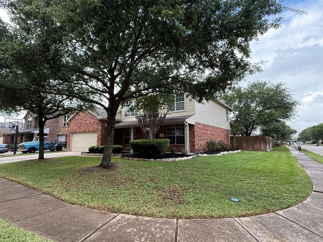 Photo of 19522 Fernhaven Drive