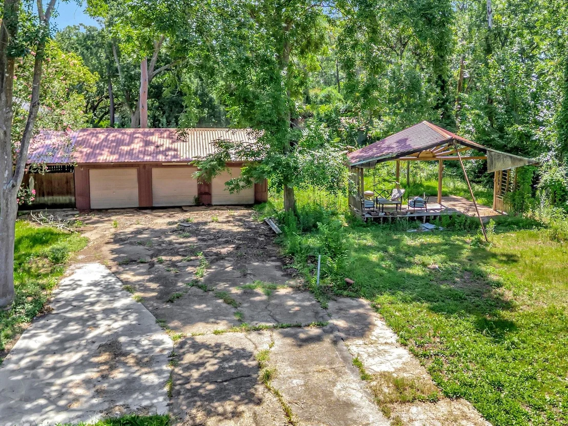 Photo of 5213 Palm Drive