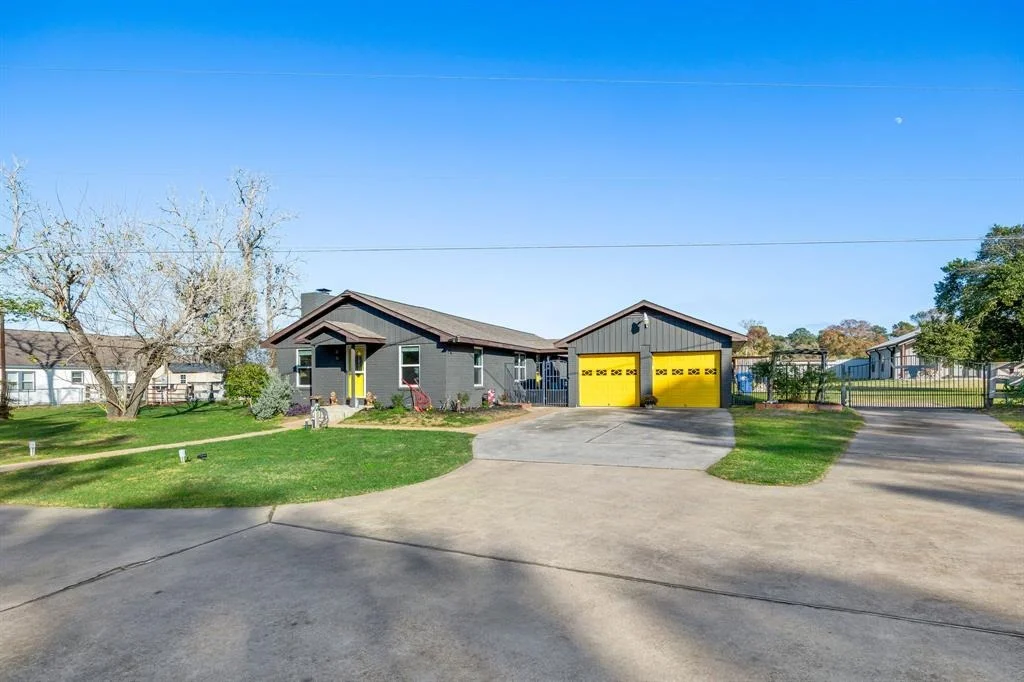 Photo of 33180 Wright Road