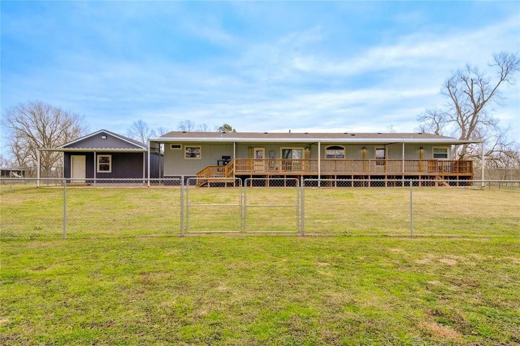 Photo of 6228 County Road 42